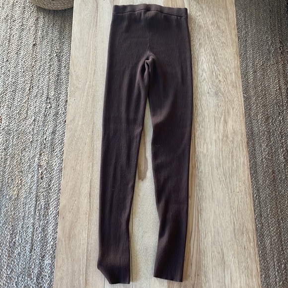Aritzia Babaton Brown Rib Knit Legging with slits size Small - Picture 11 of 11